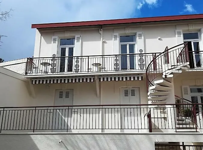 De Charme Tivoli Apartment Arcachon